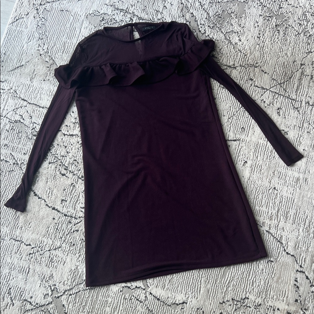 Chic Long Sleeve Dress with Ruffle Detail